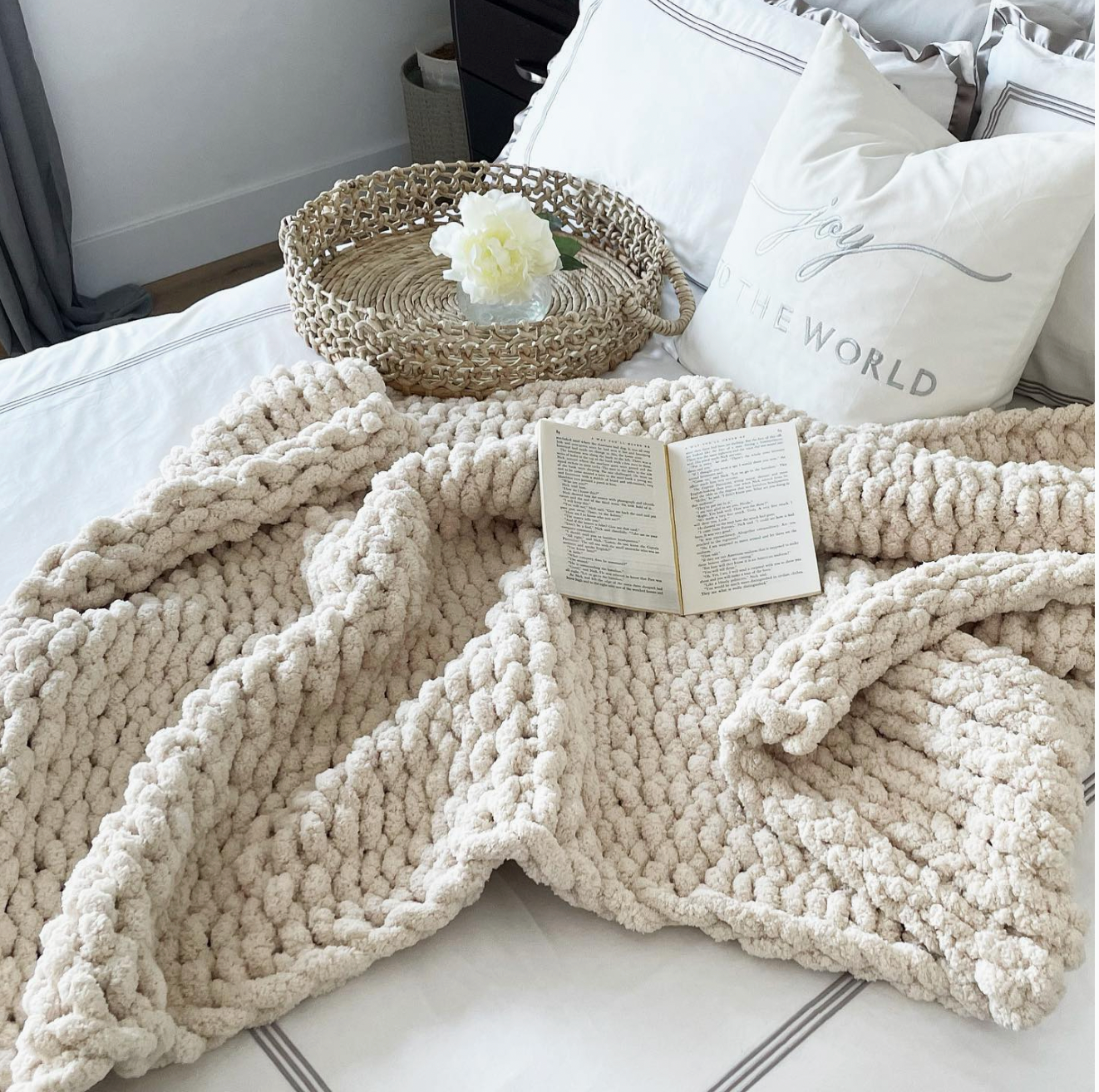 Cozy Cotton Boucle Throw with Fringe- Set of 2